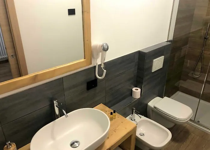 Base531 Guest house Tovo di Sant'Agata